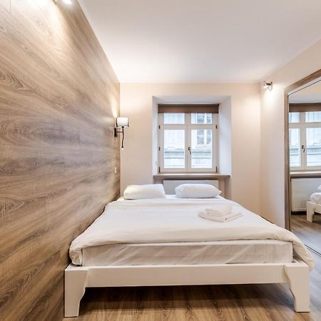Staroevreyska Timber Apartment Leopoli Esterno foto
