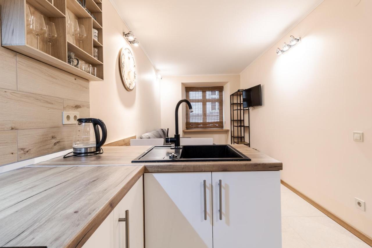 Staroevreyska Timber Apartment Leopoli Esterno foto